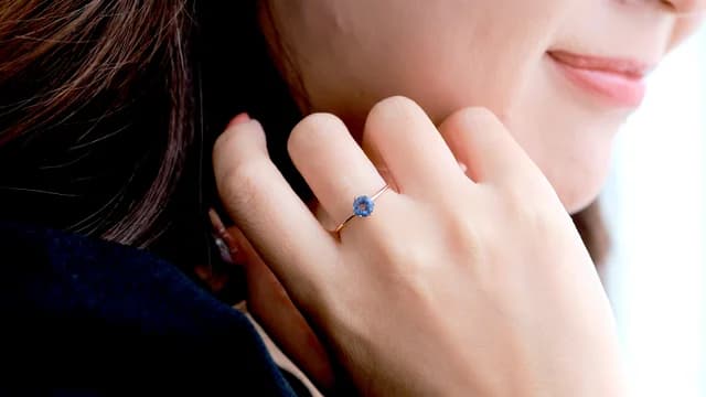 フローライトのリング着用画像