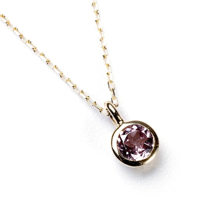 カラーチェンジガーネットのネックレス