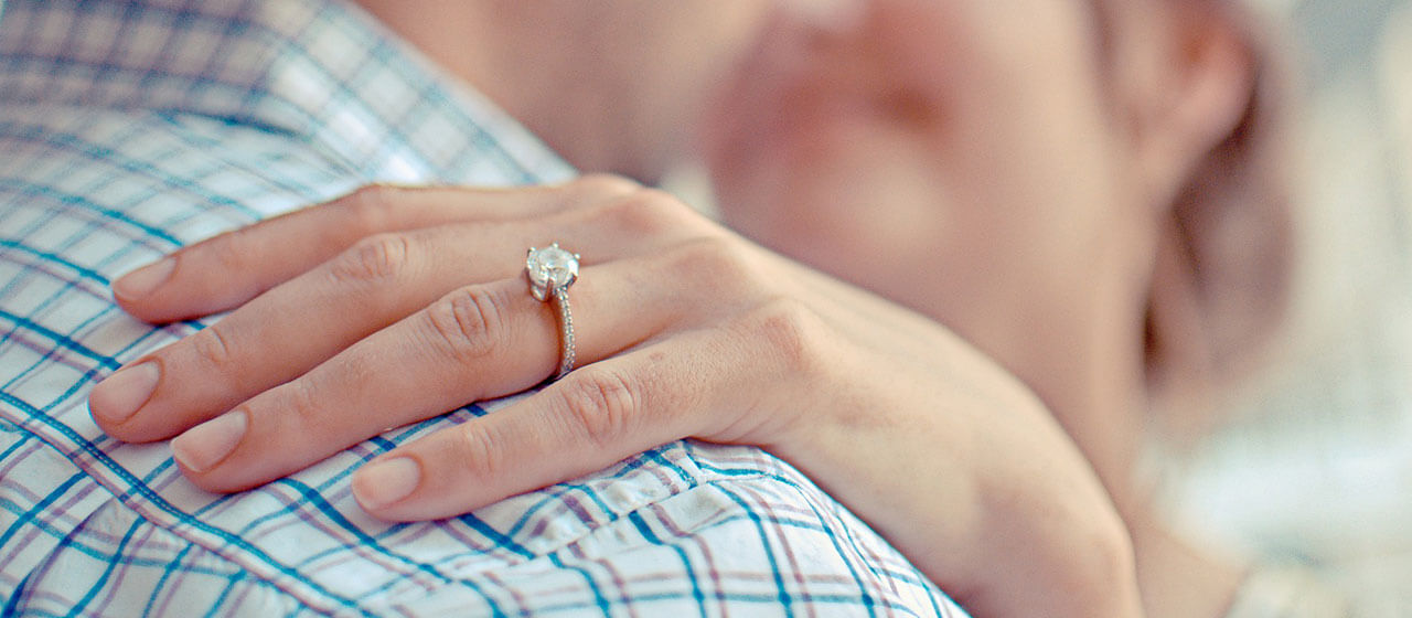 婚約指輪なしで結婚指輪はあり？いらない人の割合、貰える人の割合は？